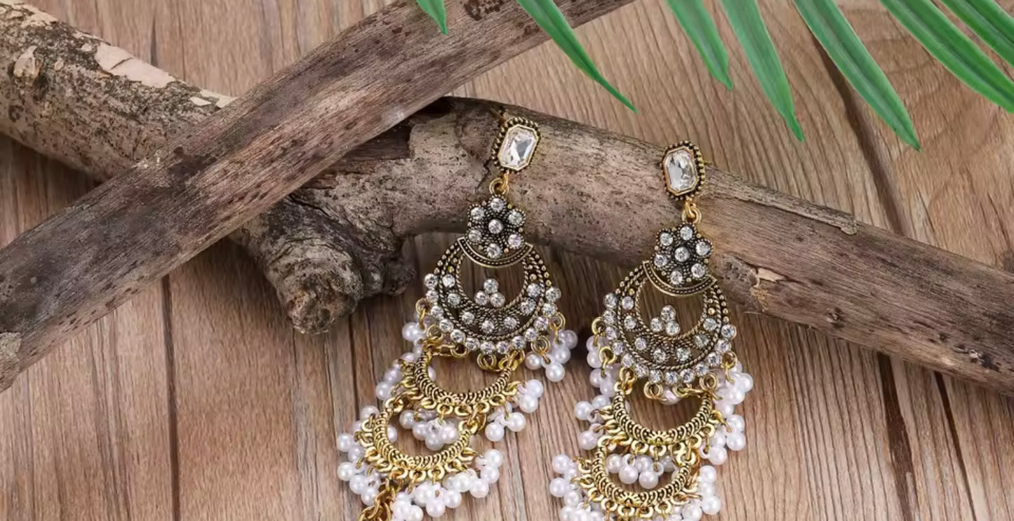 Emerald Green Kundan & Pearl Chandbali Earrings